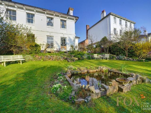 Flat for sale in Barbourne, Worcestershire