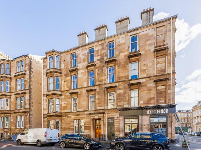 Flat for sale in Kelvingrove, Glasgow