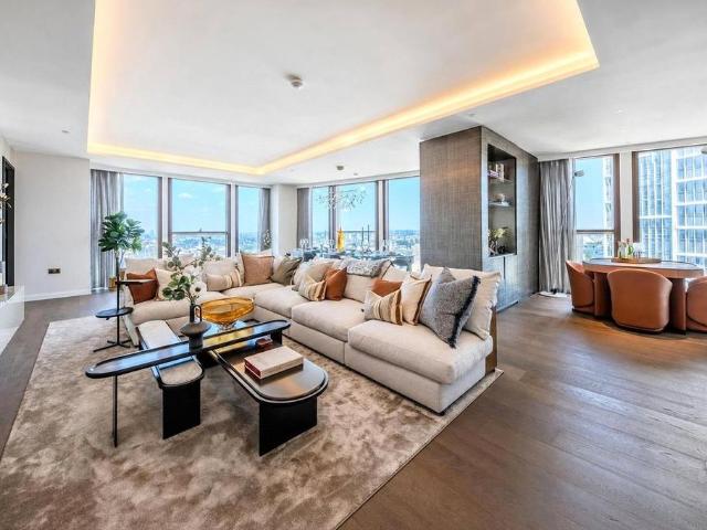 Flat for sale in Nine Elms, Greater London