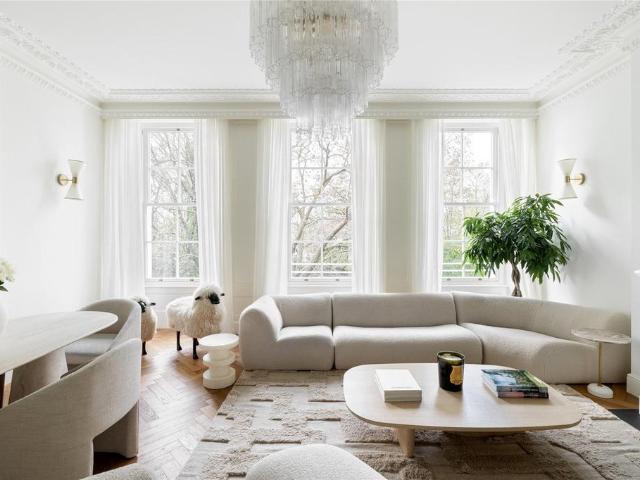 Flat for sale in Notting Hill, Greater London