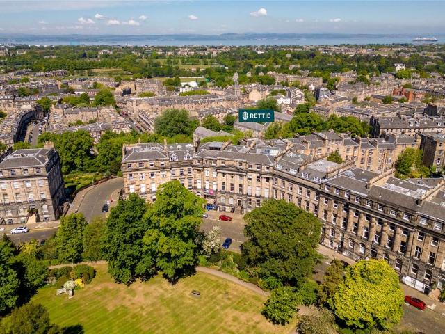 Flat for sale in Moray Feu, New Town