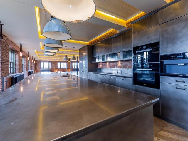 Flat for sale in Chalk Farm, Greater London