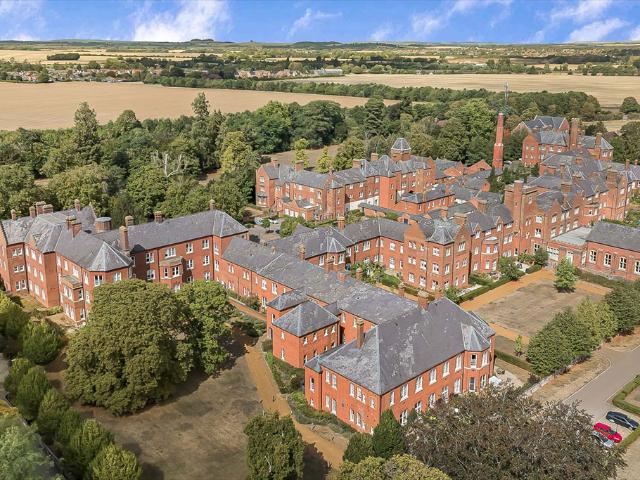 Flat for sale in Cholsey Meadows, South Oxfordshire
