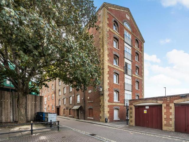 Flat for sale in St Mary's, Isle Of Man