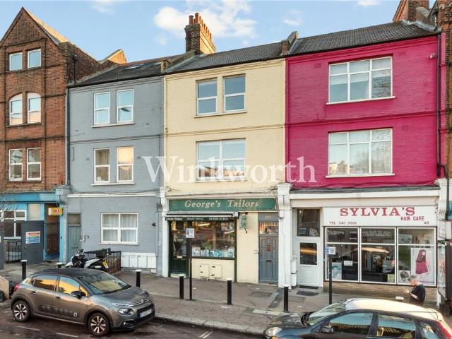 Flat for sale in Harringay, Greater London