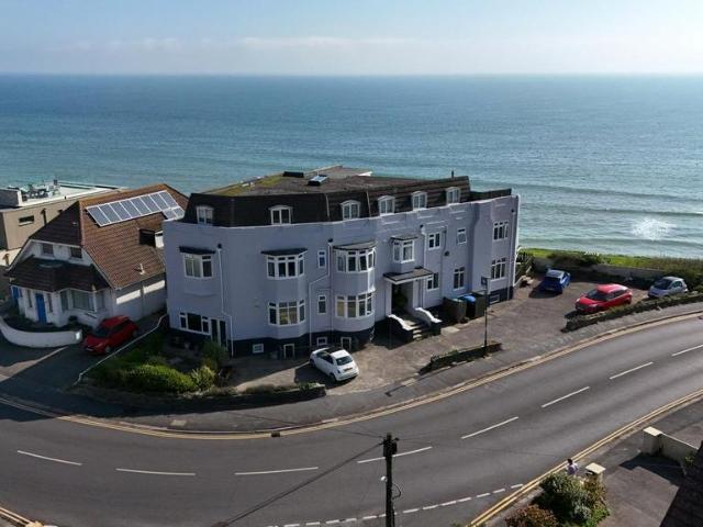 Flat for sale in Southbourne, Bournemouth