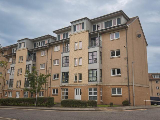 Flat for sale in Ballindoch, Scotland