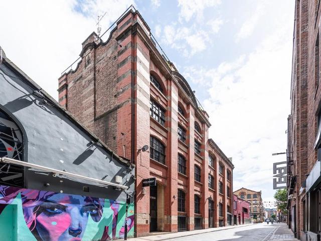 Flat for sale in Ropewalks, Calderstones