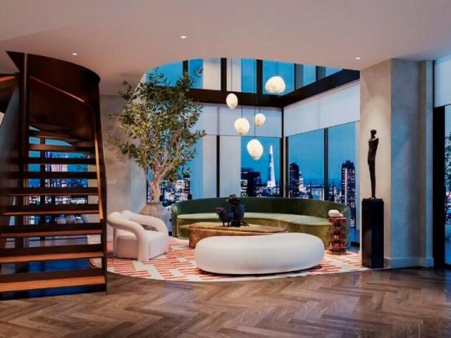 Flat for sale in Isle Of Dogs, Greater London