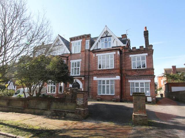 Flat for sale in Eastbourne, East Sussex