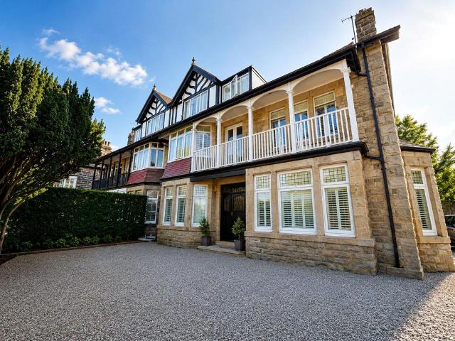 Flat for sale in Oatlands, Harrogate