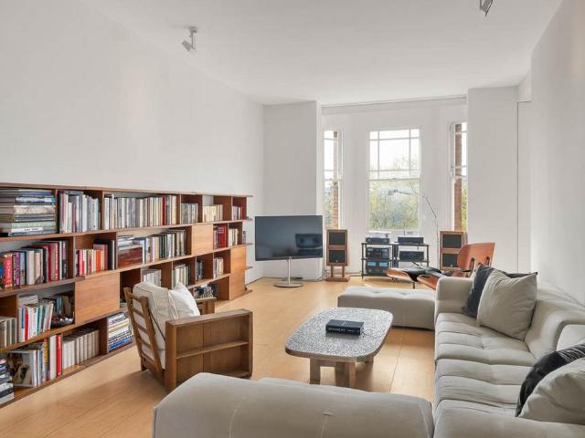 Flat for sale in Chelsea, Greater London