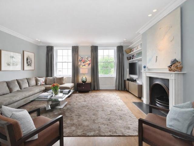 Flat for sale in Notting Hill, Greater London