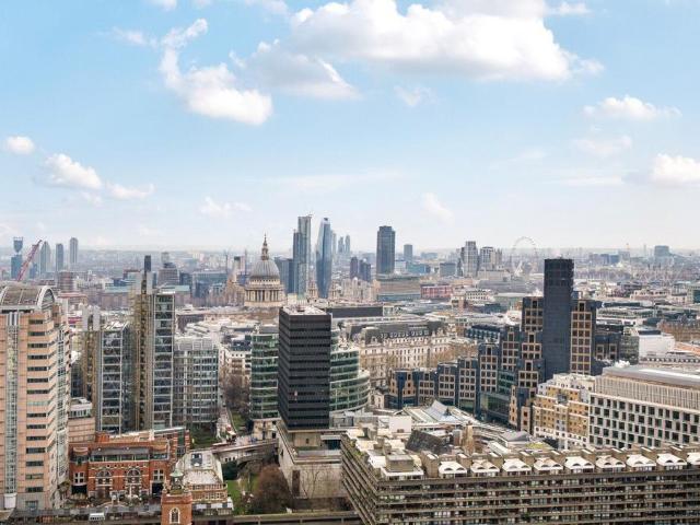 Flat for sale in Lyons, Greater London