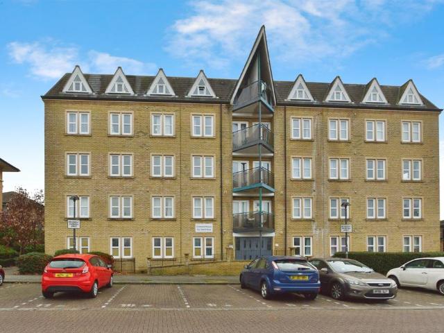 Flat for sale in Old Wolverton, Milton Keynes