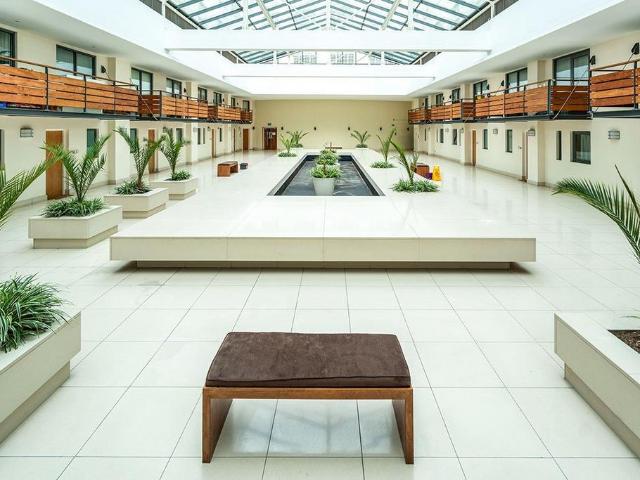 Flat for sale in Calderstones