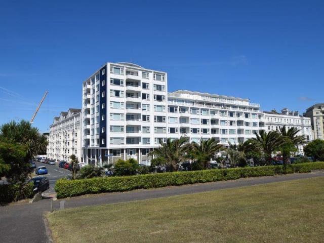 Flat for sale in Eastbourne, East Sussex