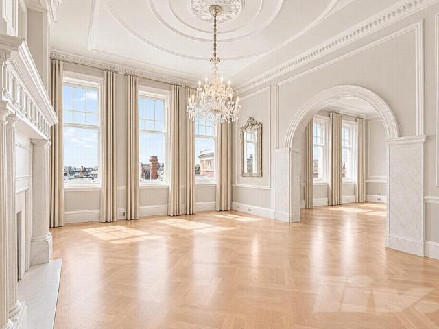 Flat for sale in Knightsbridge, Greater London