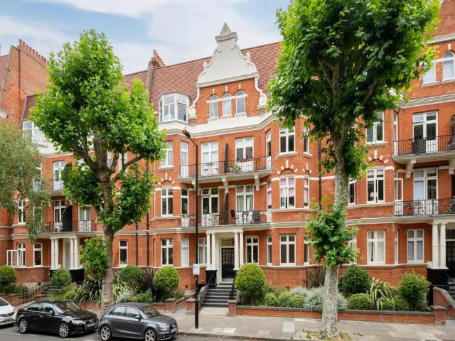 Flat for sale in Kensal Town, Maida Vale