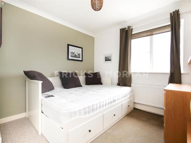 Flat for sale in Heaton, Tyne And Wear