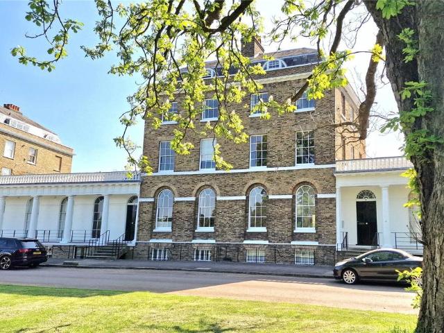 Flat for sale in Kidbrooke, Greater London