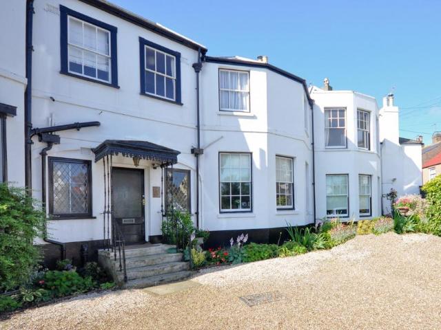 Flat for sale in Lower Walmer, Ash