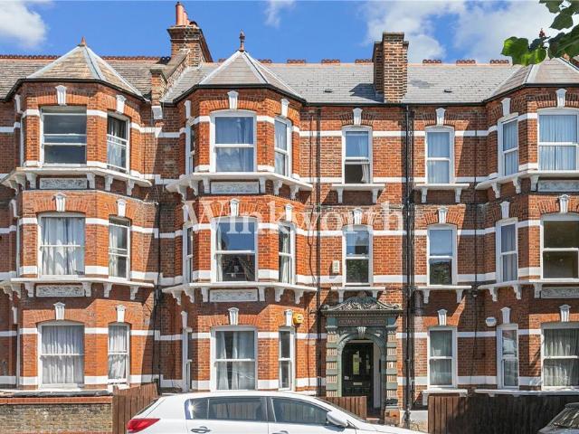 Flat for sale in Greater London