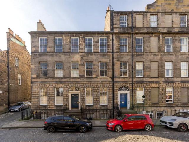 Flat for sale in Silvermills, New Town