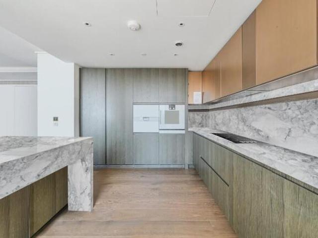 Apartment for sale in Cat Hill, England