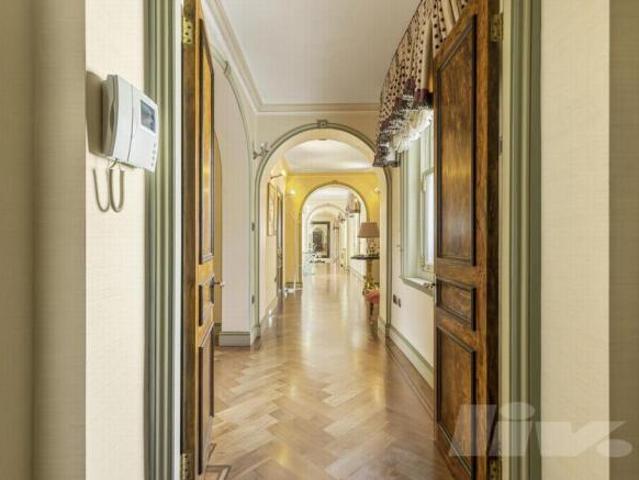 Apartment for sale in Kensington, Calderstones