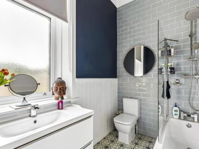 Apartment for sale in Shawlands, Scotland