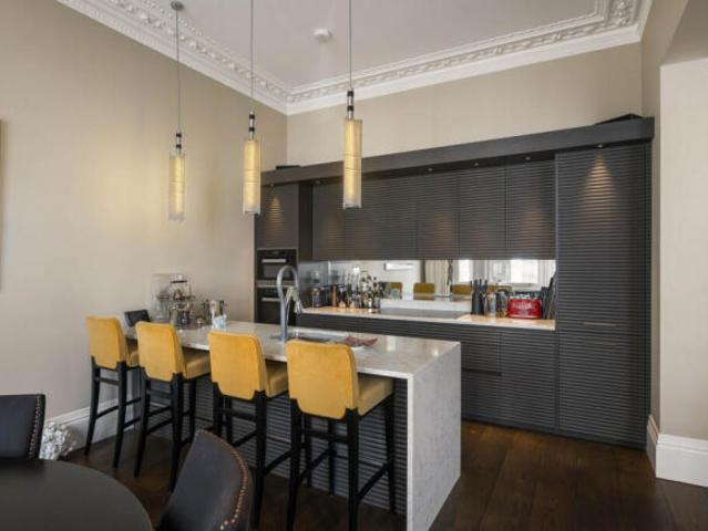 Apartment for sale in Kensington, Calderstones