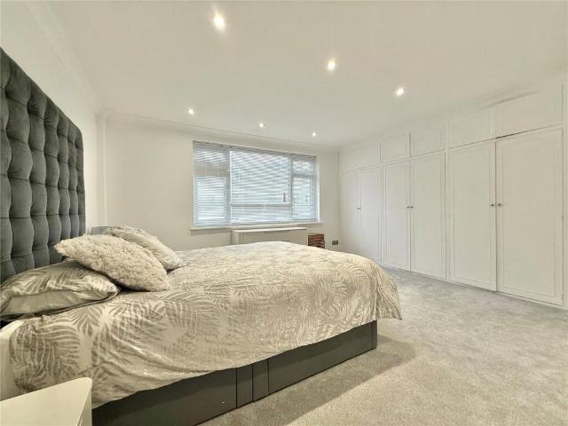 Apartment for sale in Eastbourne, East Sussex