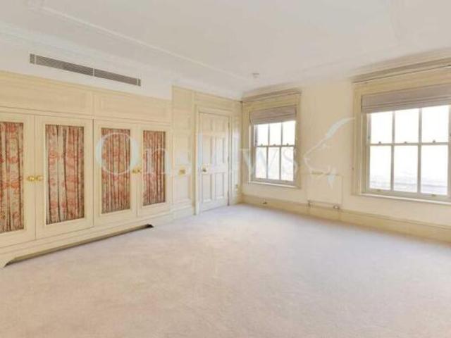Apartment for sale in Belgravia, Greater London