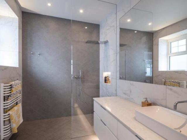 Apartment for sale in Belsize Park, Greater London