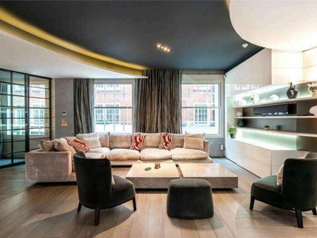 Apartment for sale in Mayfair, Greater London