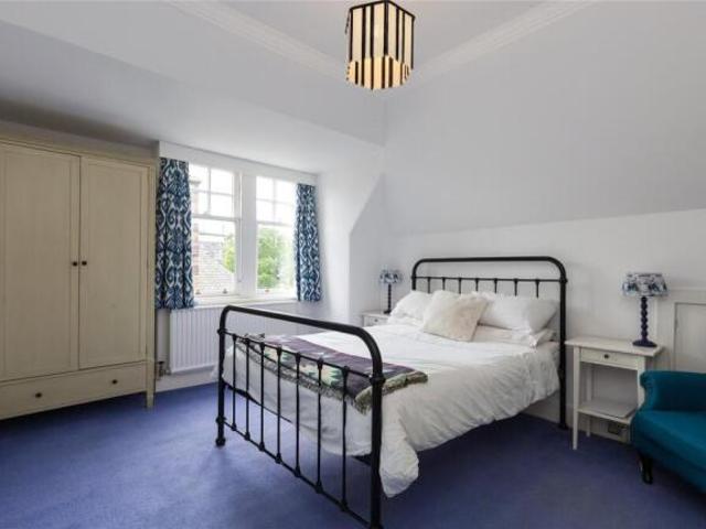 Apartment for sale in Goldenacre, Scotland
