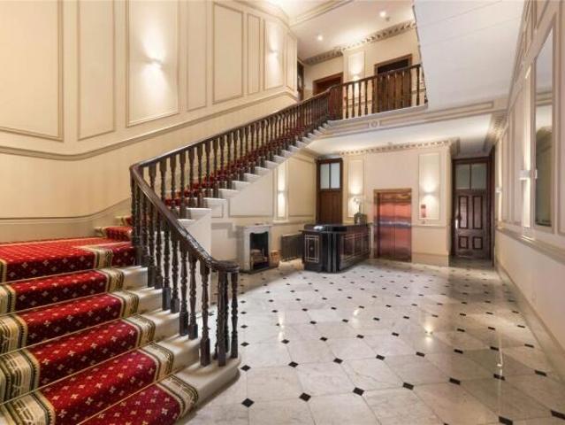 Apartment for sale in Cat Hill