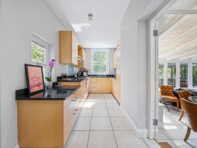 Apartment for sale in Hampstead, Greater London