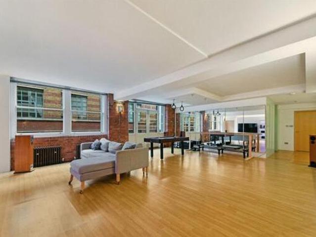 House for sale in City of London, Greater London