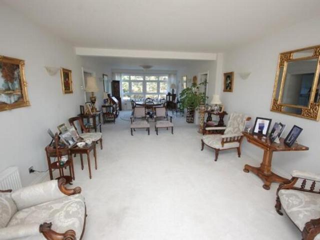 Apartment for sale in England