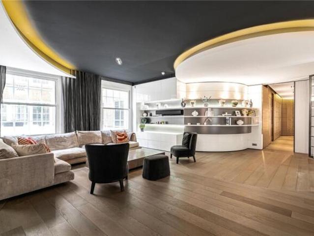 Apartment for sale in Cat Hill, England