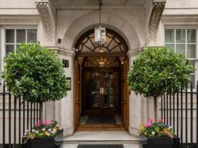 Apartment for sale in Mayfair, Greater London