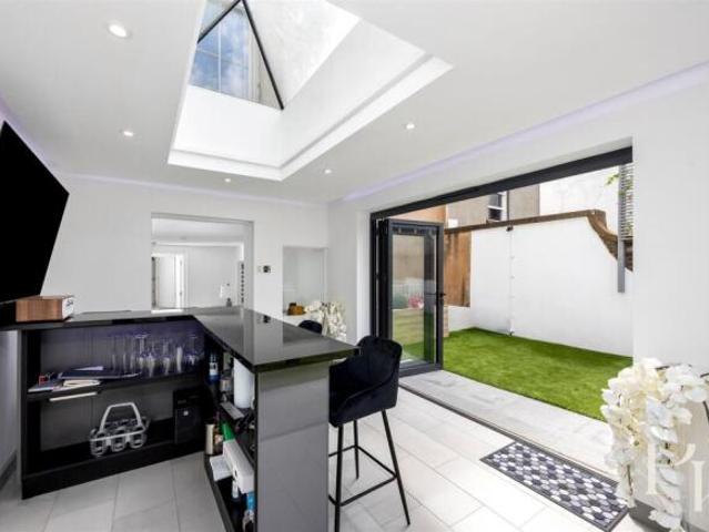 Apartment for sale in Brighton Marina Village, Brighton & Hove
