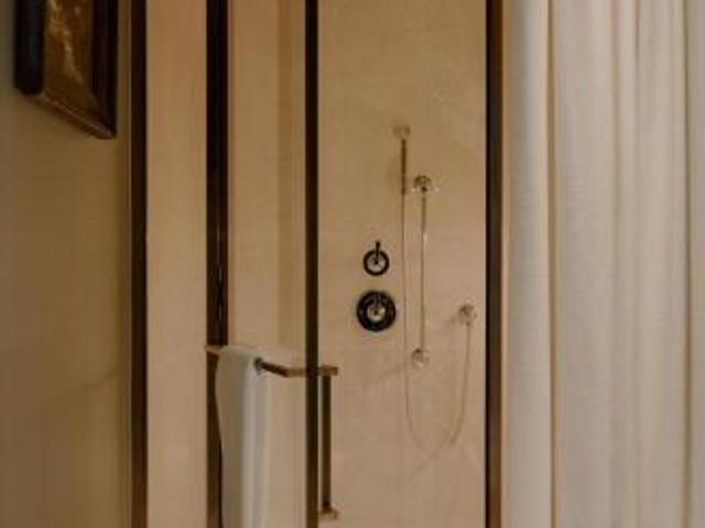 Apartment for sale in Westminster, Greater London