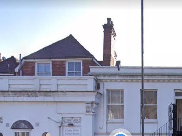 House for sale in Broadwater Down, Sandown Park