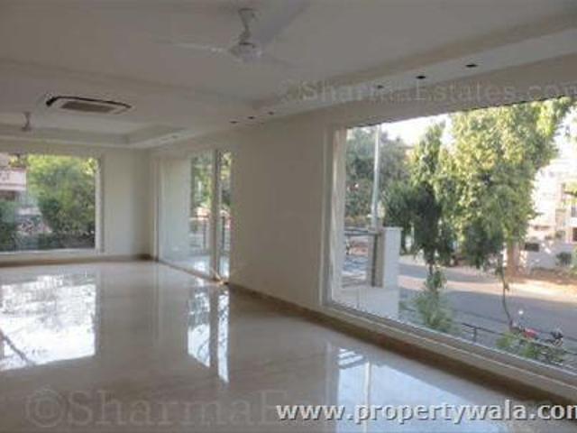 Flat for sale in Delhi, South West Delhi