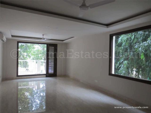 Flat for sale in Delhi, South West Delhi