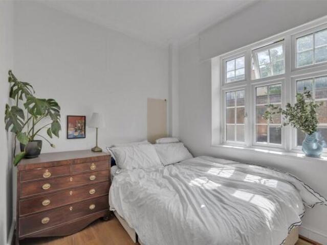 Apartment for sale in Cat Hill