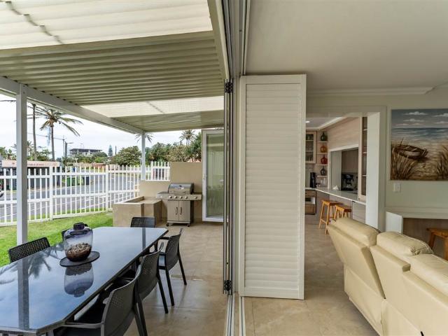 Apartment for sale in Princess Grant, Kwazulu-natal